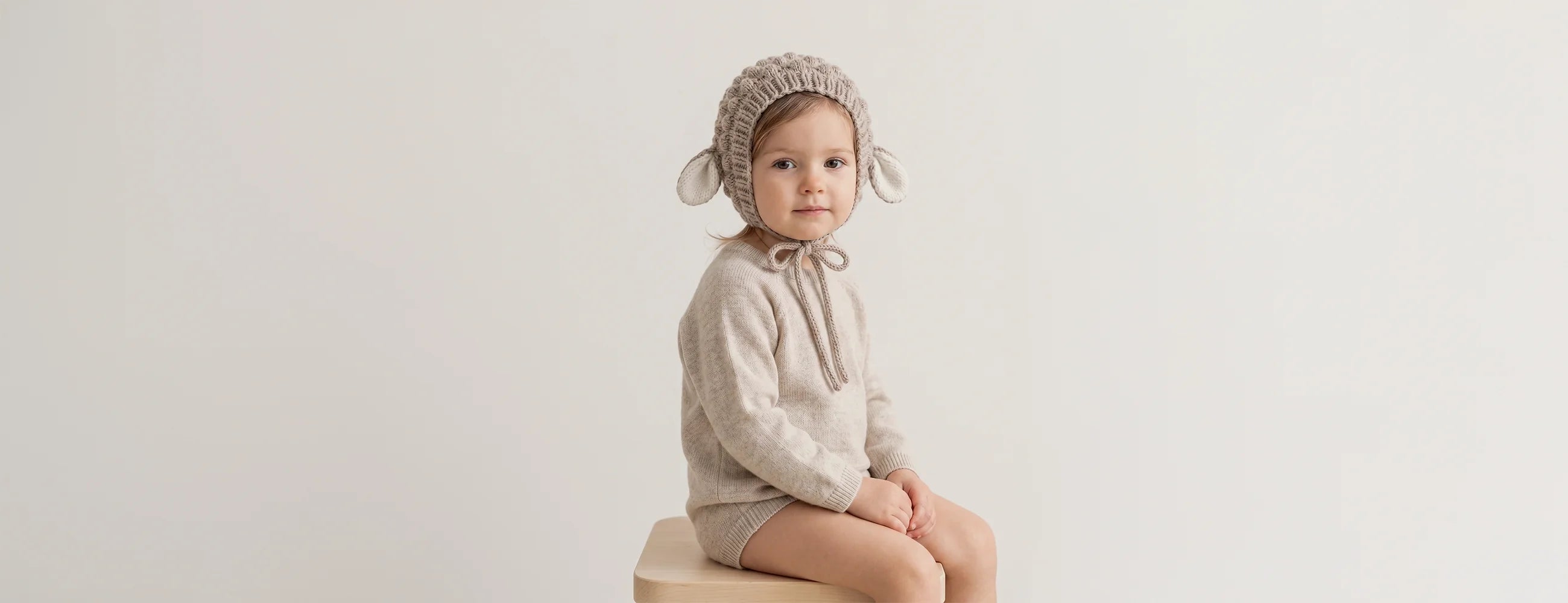 Lamb Bonnet