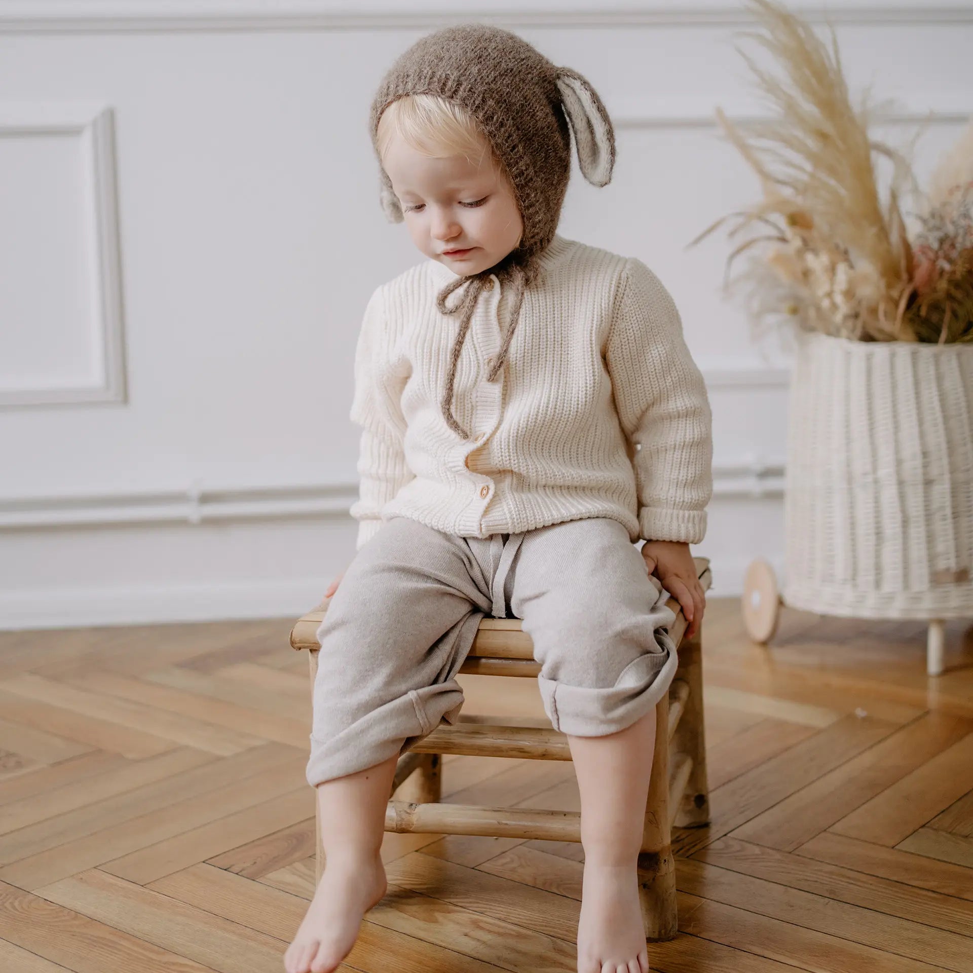 Mon Amie Dark Beige