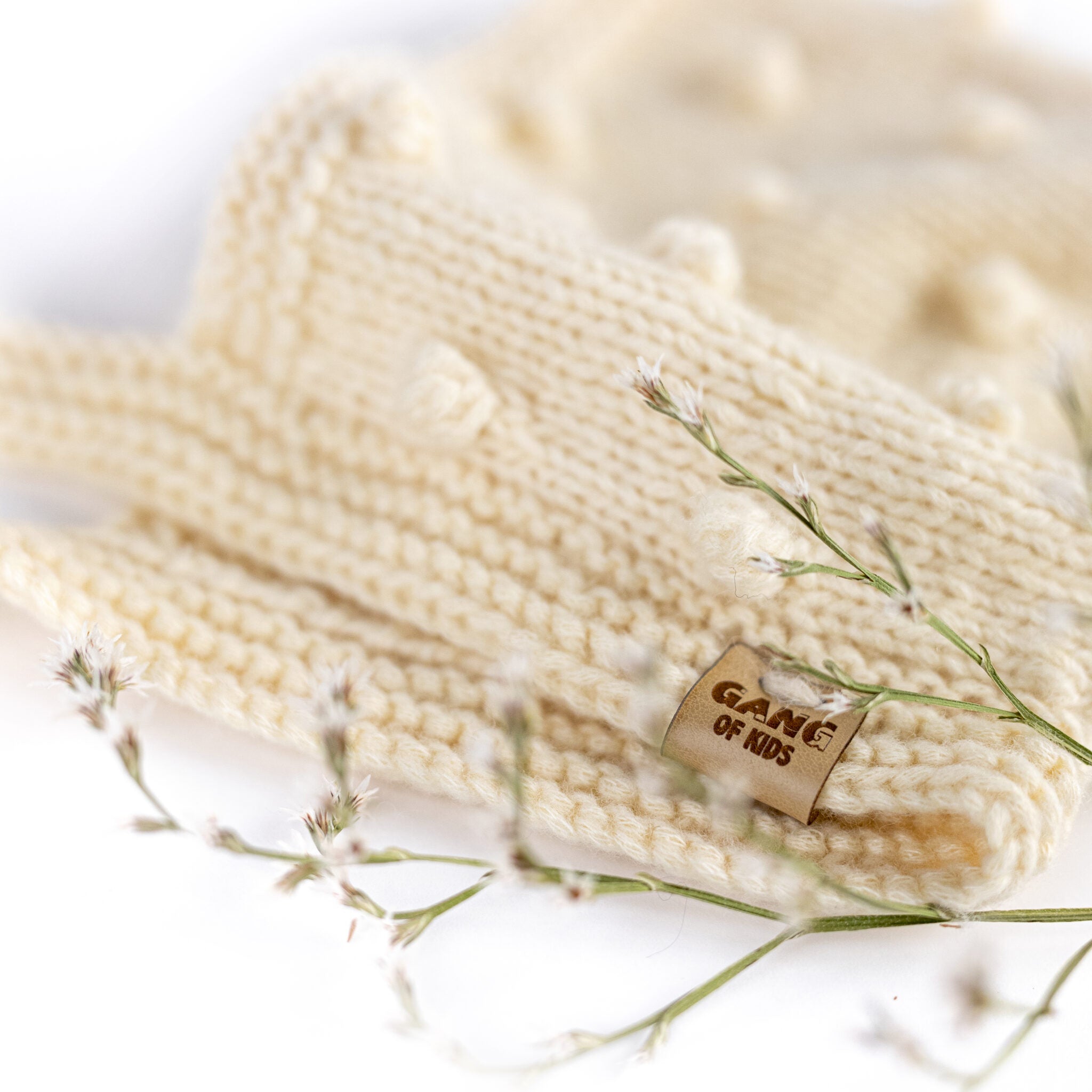 Raindrop Bonnet Creme